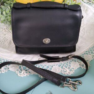Vintage Coach Black Court Crossbody Handbag with Hangtag & Nickel Hardware 9870